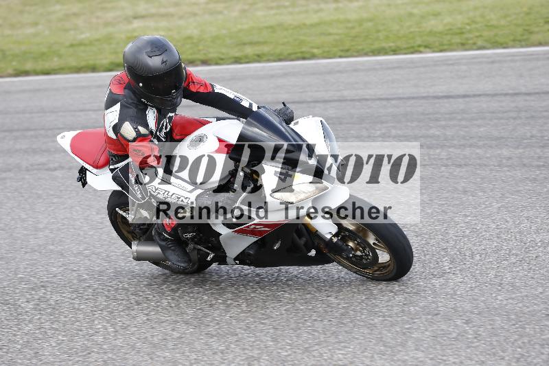 Archiv-2025/09 22.04.2025 Cornu Master School ADR/rot-rouge/4